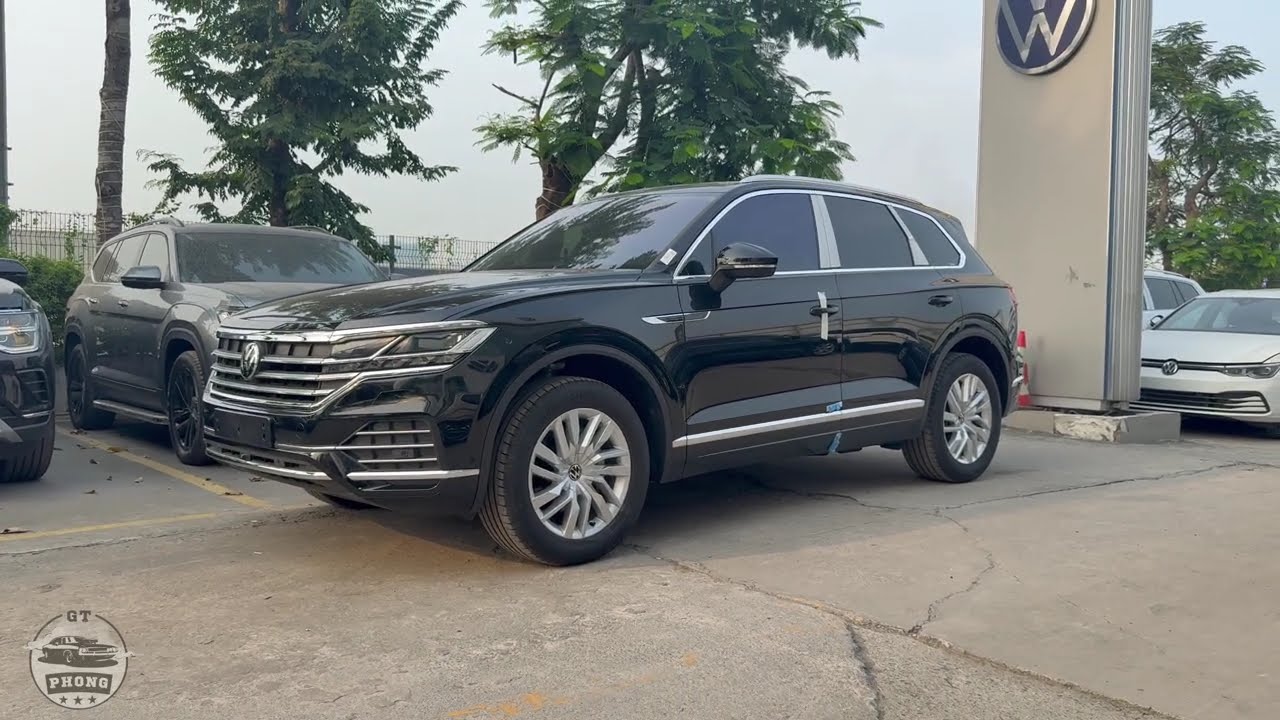 Volkswagen Touareg Elegance nền tảng MLB Evo cùng với Audi Q8 , Bentley Bentayga và Lamborghini Urus