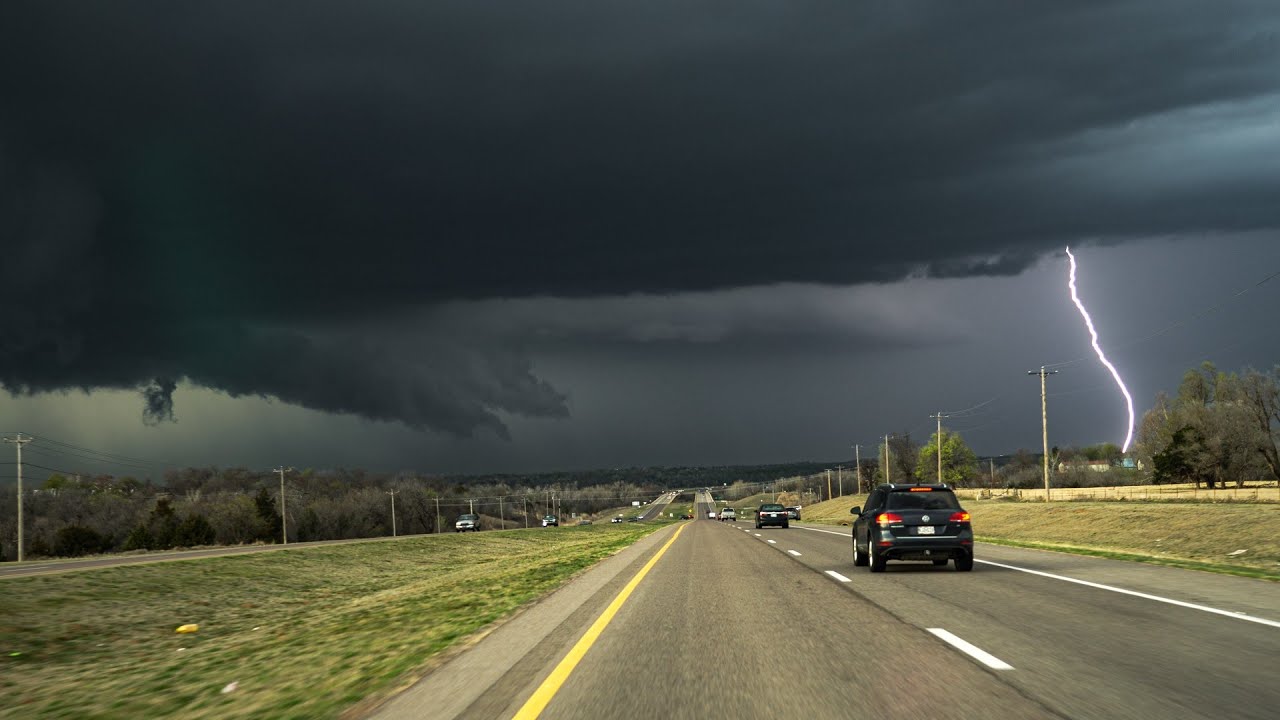 Tornado Producing Supercell Heads Straight for Oklahoma City