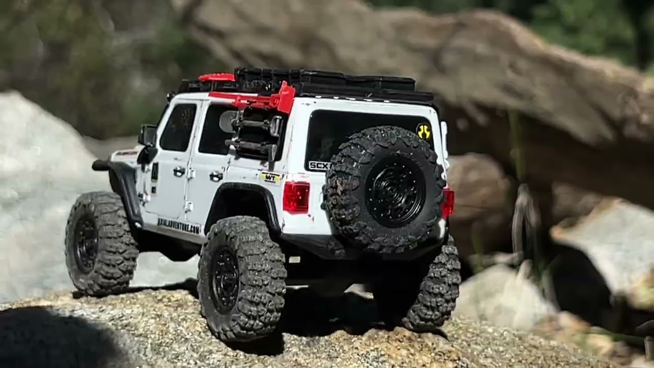 2025.12.20 - Axial SCX30 (Jeep and Bronco) at Limekiln Cyn Park