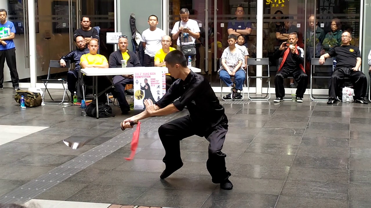 Ben Lau - Pek Kwa Dan Do 劈卦單刀