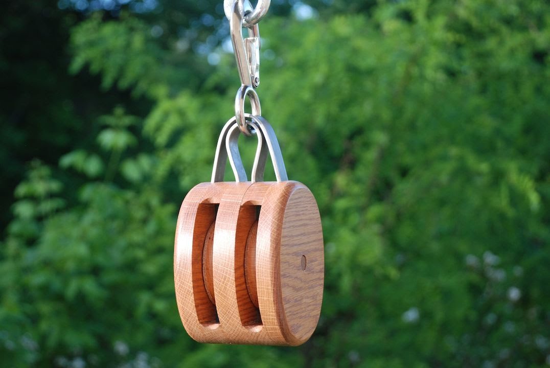 Build a Vintage Block & Tackle Pulley