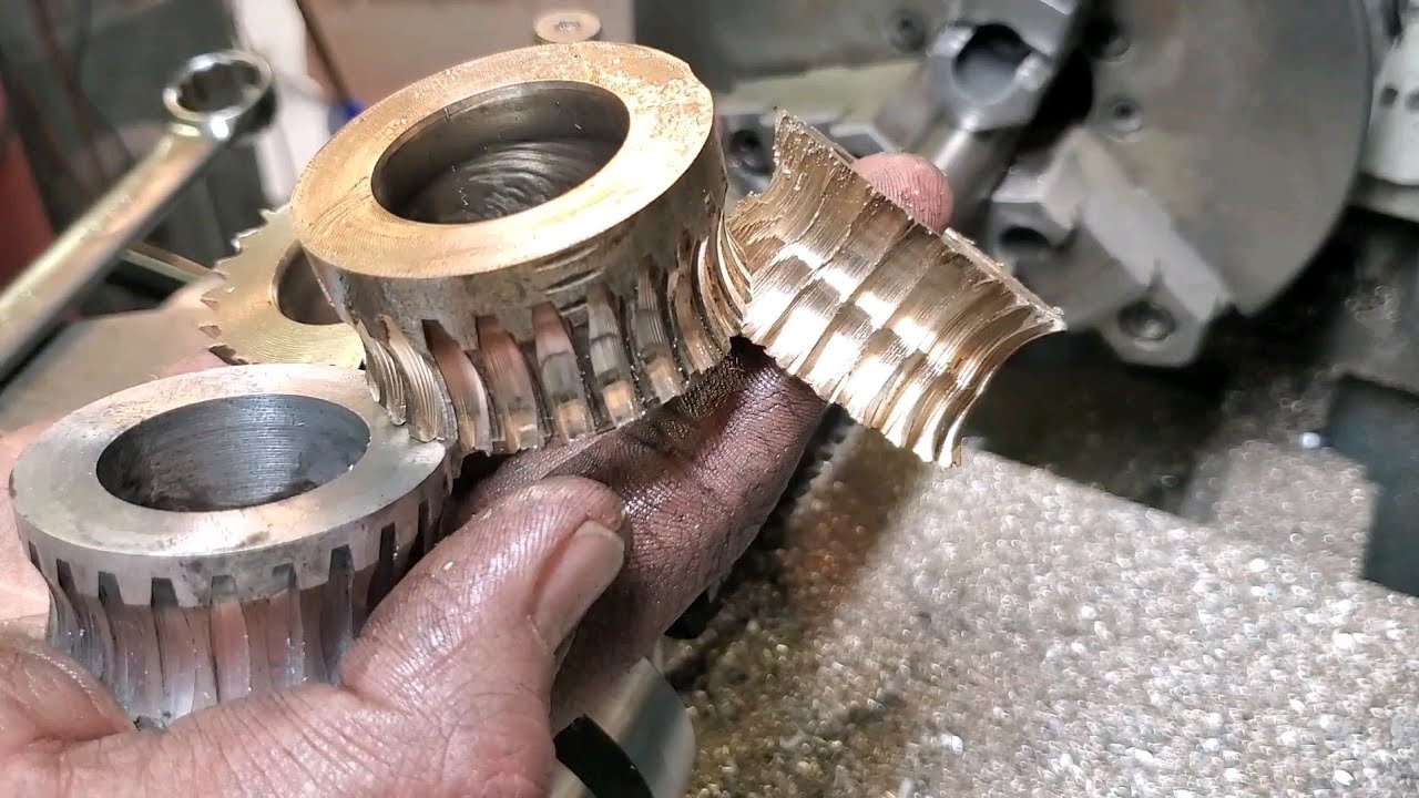 FreeHobbing Gears на токарном станке. Учебное пособие.