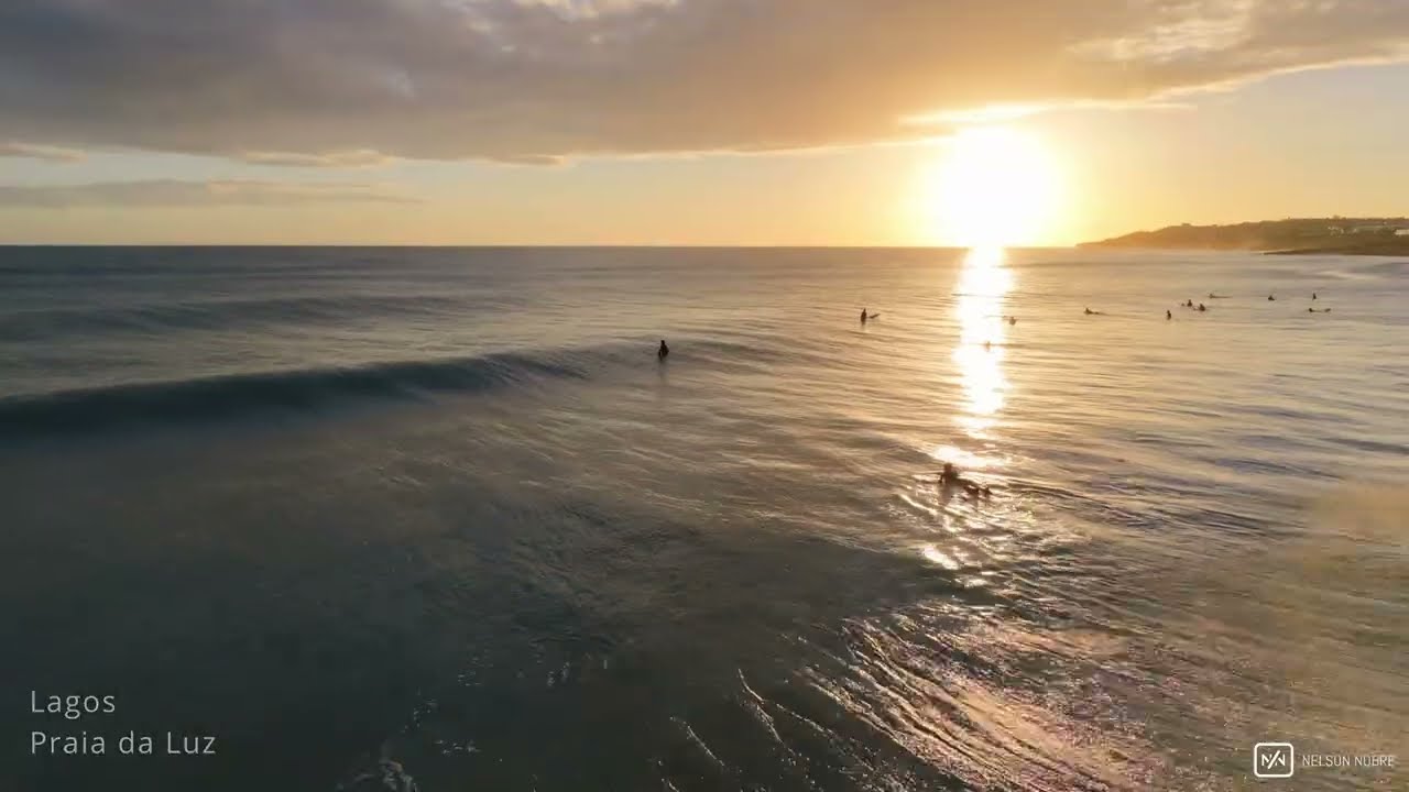 A peaceful sunset at Praia da Luz
