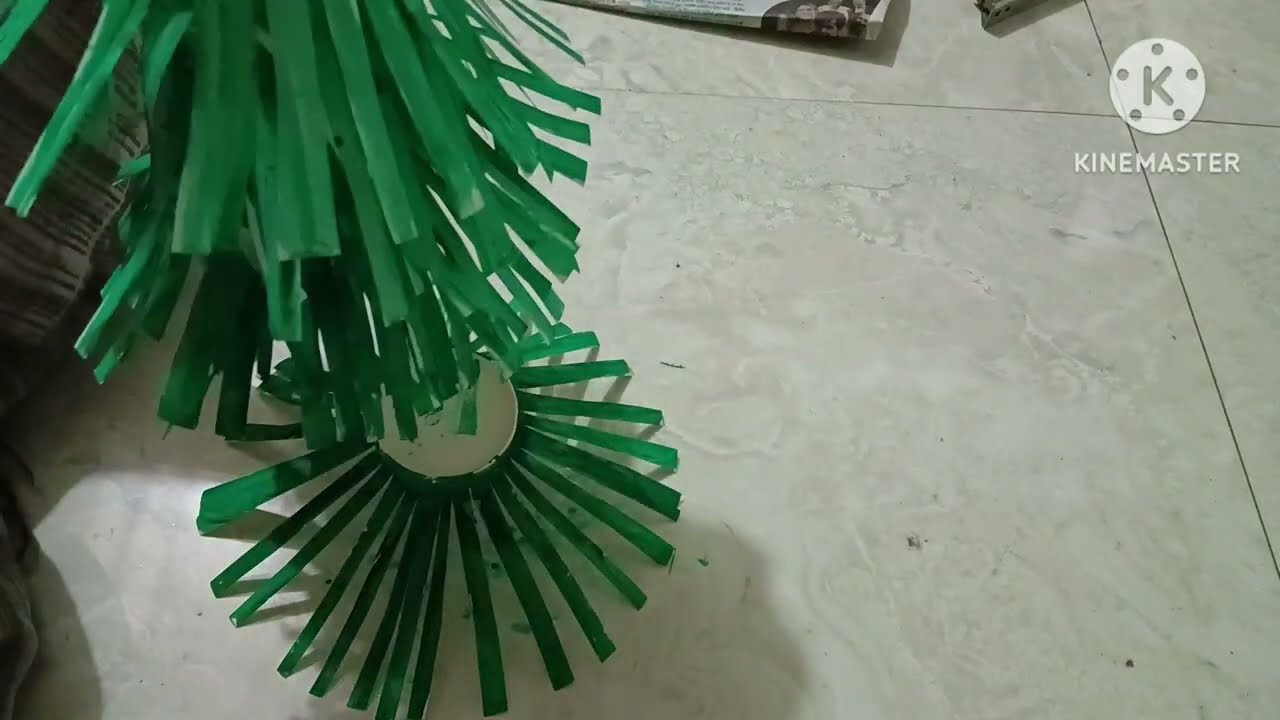 पेपर कप पासून क्रिसमस ट्री/how to make how to make Christmas tree 🎄 to paper cup 🎄# paper cup ideas 