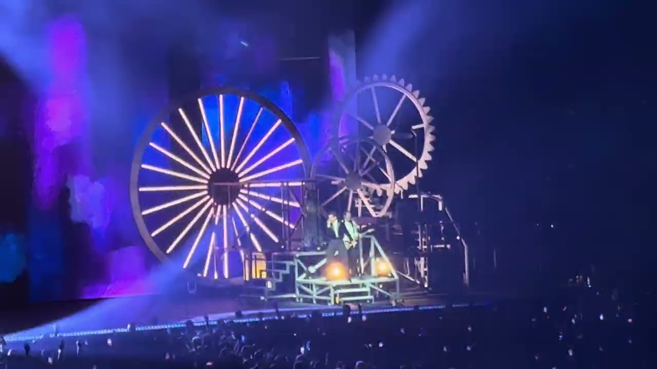 Relax, Take it easy mika 