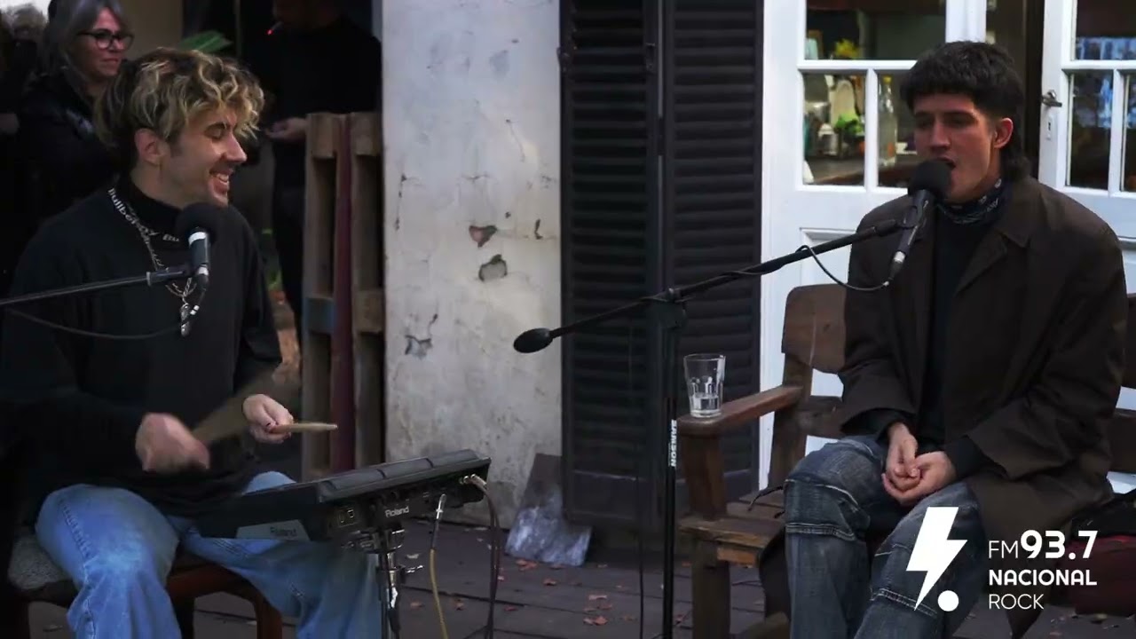 Acústico de Silvestre y la Naranja en El Mañana