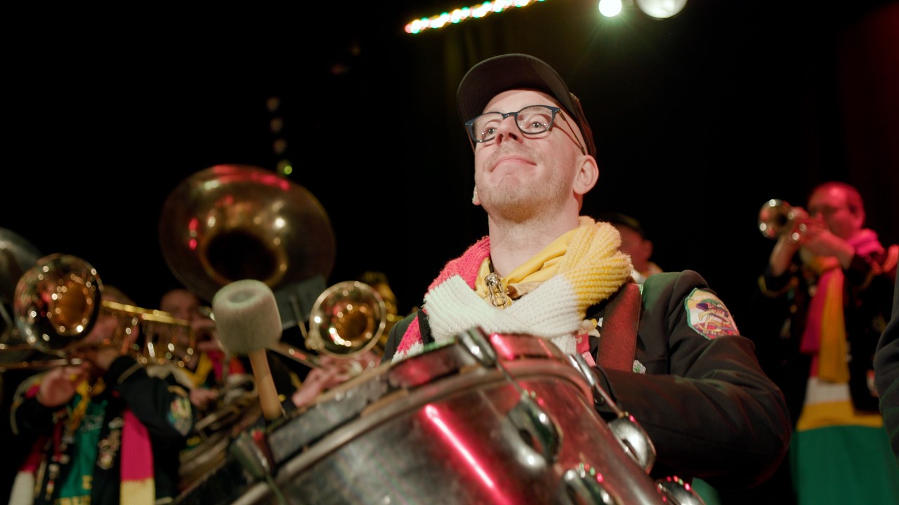 C.V. De Krukskes - Van Alles Wè Medley (Live in Azijnfabriek)