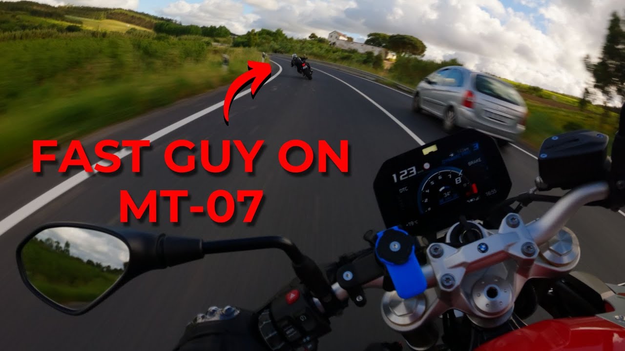 BMW F900R Chasing Fast YAMAHA MT-07 | RAW Onboard