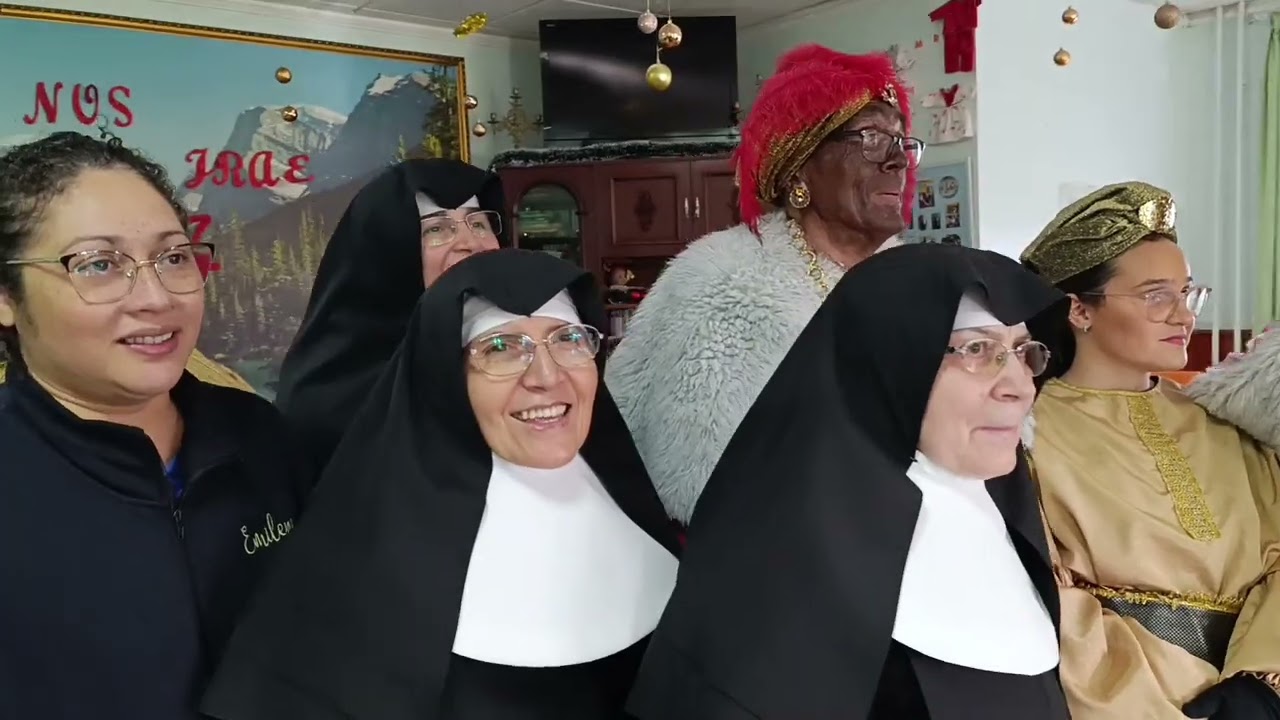 #frandeazuaga Y LLEGARON LOS REYES MAGOS CARGADOS DE ILUSION AL HOGAR SAN JOSE DE AZUAGA