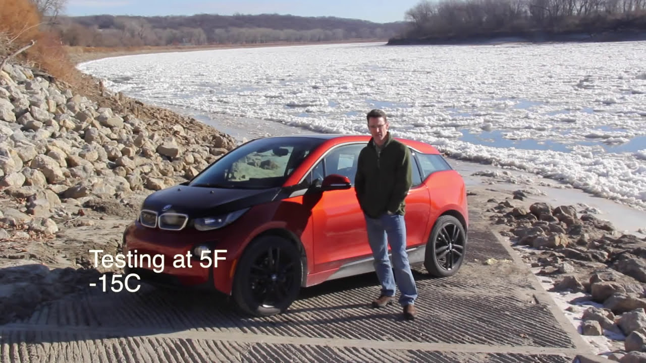 BMW i3 in Winter and Snow - Review