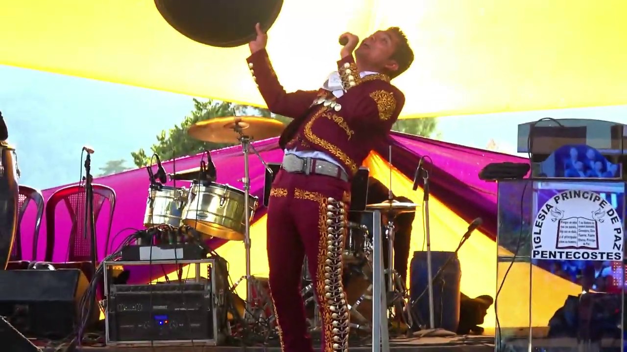 MARIACHI JULIAN OTONIEL ESCONDIDA ESTA MI VIDA EN DIOS