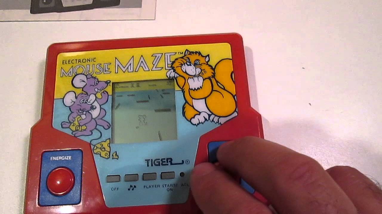 Mouse Maze Tiger Electronics 1987 electronic handheld game