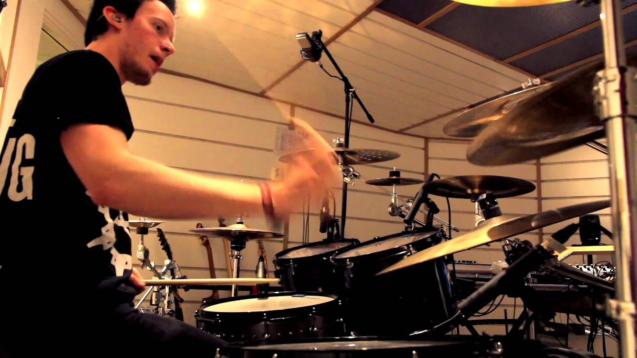 Trivium - Pull Harder On The Strings Of Your Martyr | Drum Cover by Tim Schärdin