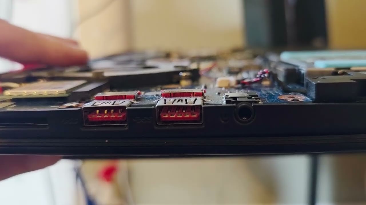 USB port repair on an ASUS GL502VT Laptop