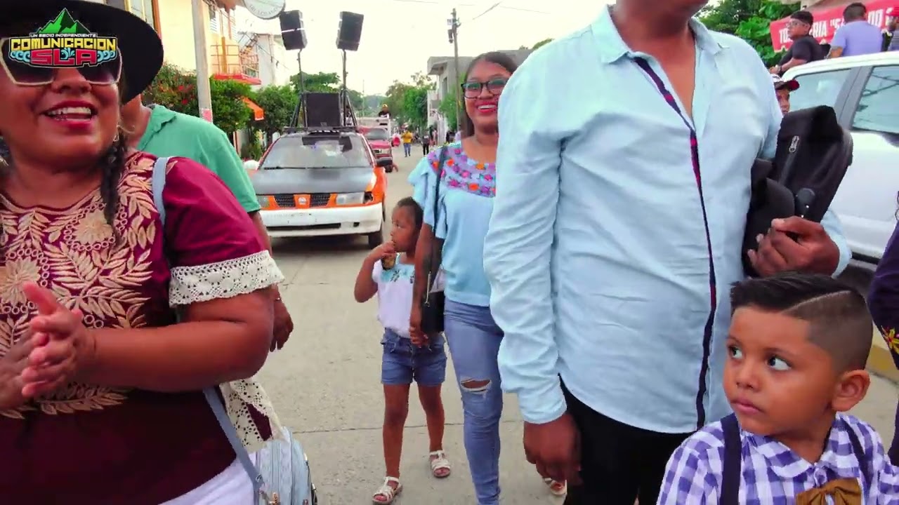 Paseo del pendón 2024 en San Luis Acatlan