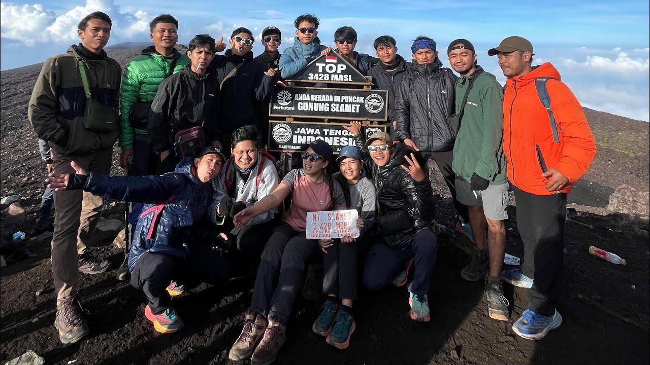 DOKUMENTASI PENDAKIAN PULUHAN GUNUNG TERTINGGI YANG ADA DI INDONESIA ( 100 PERSEN ORIGINAL NO EDIT )