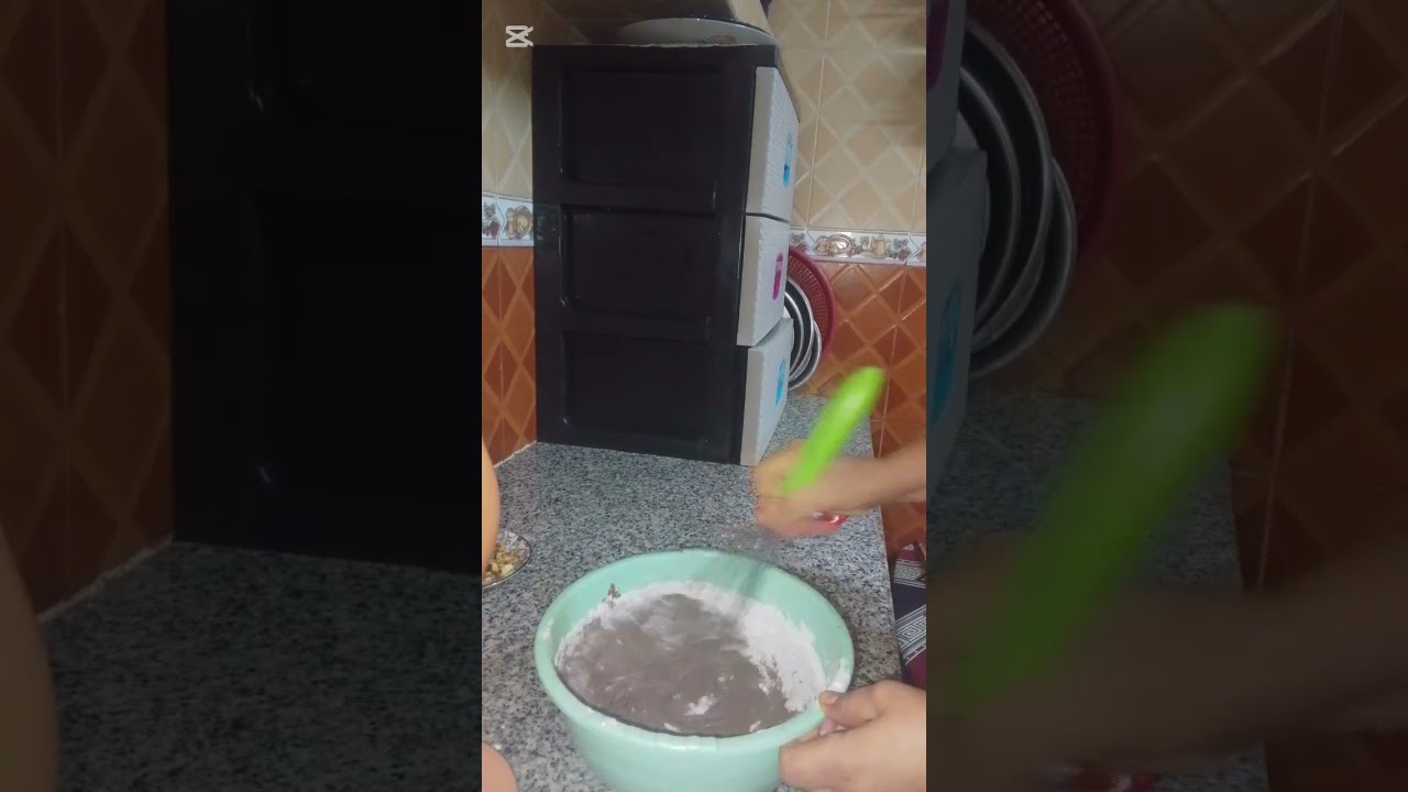 كيك بالشكلاط يومي و اقتصادي 