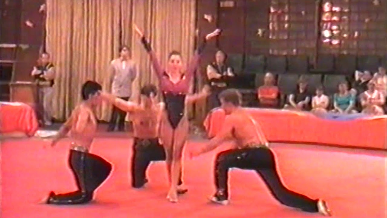 Акробаты-вольтижёры п/р Белохвостова (1995)