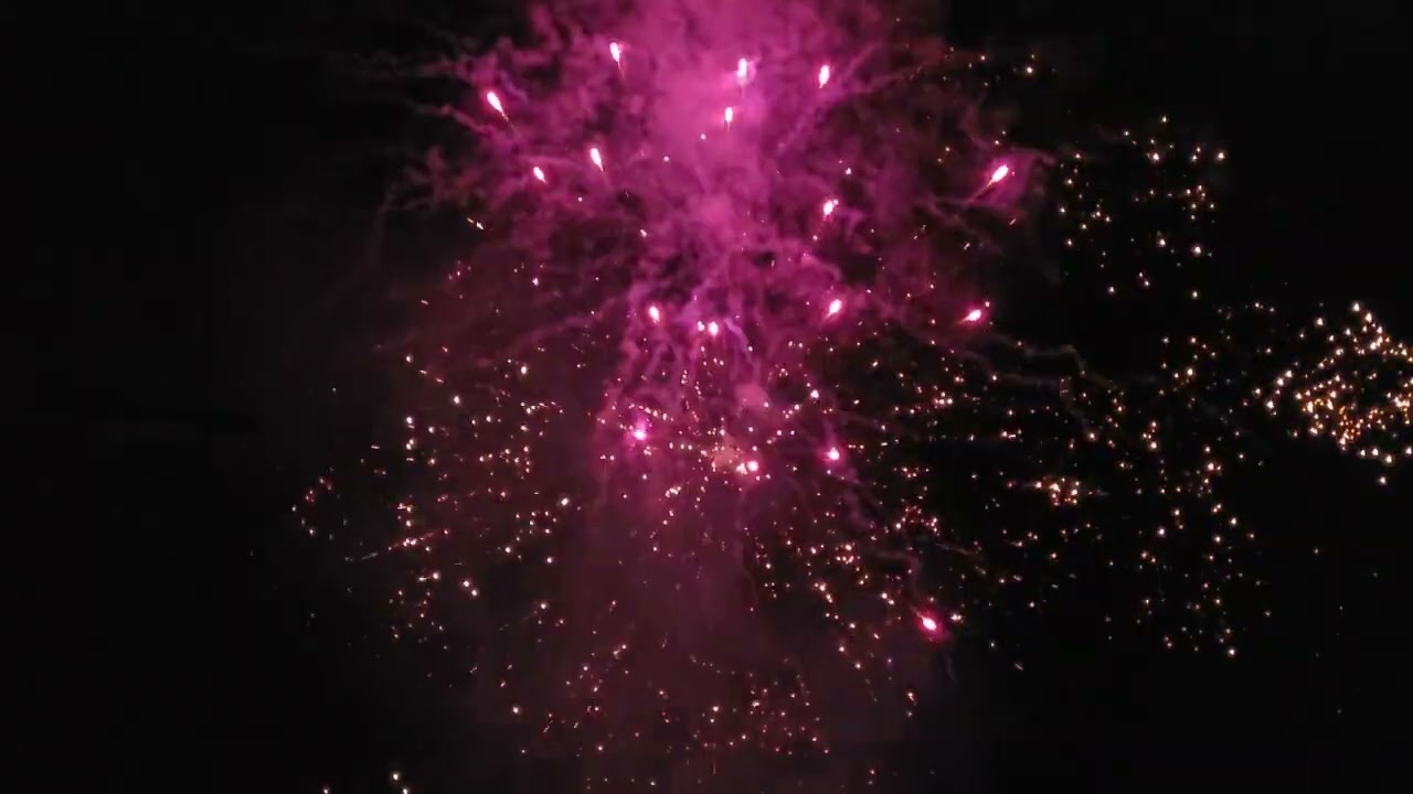 Das riesengroße Abschluss feuerwerk der Feuerwerk Vorführung Gerolzhofen 