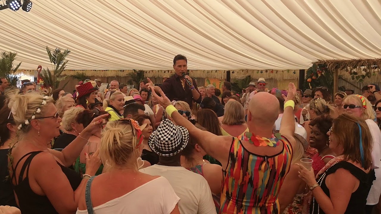 Nathan Moore - Never Gonna Give You Up, Let's Rock Southampton 2019