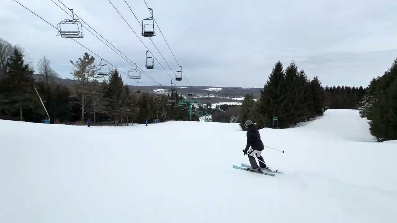 Skiing in Elk Mountain Resort 