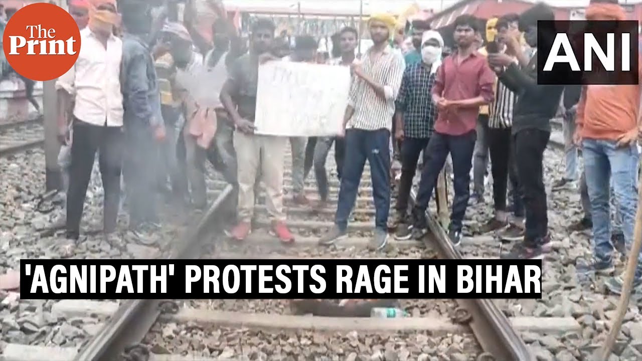 Trains set on fire, roads blocked in Bihar by Army job aspirants protesting over Agnipath scheme