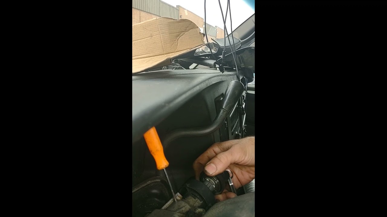 2012 CHEVY EXPRESS COMO SACAR EL CILINDRO DEL SWITCH DE EL ARRANQUE