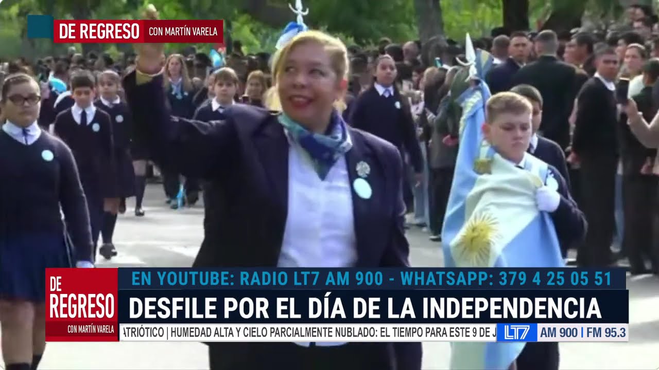 Desfile por el Día de la Independencia Argentina en la Costanera de Corrientes