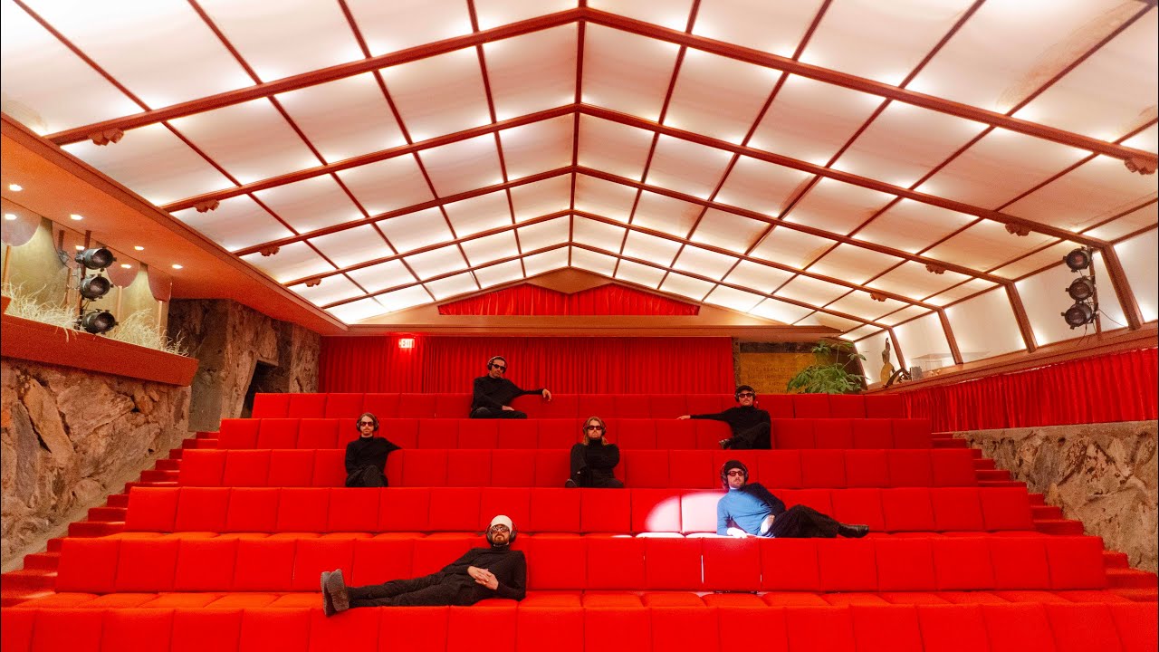 LEISURE - Dominoes (Live at Taliesin West)