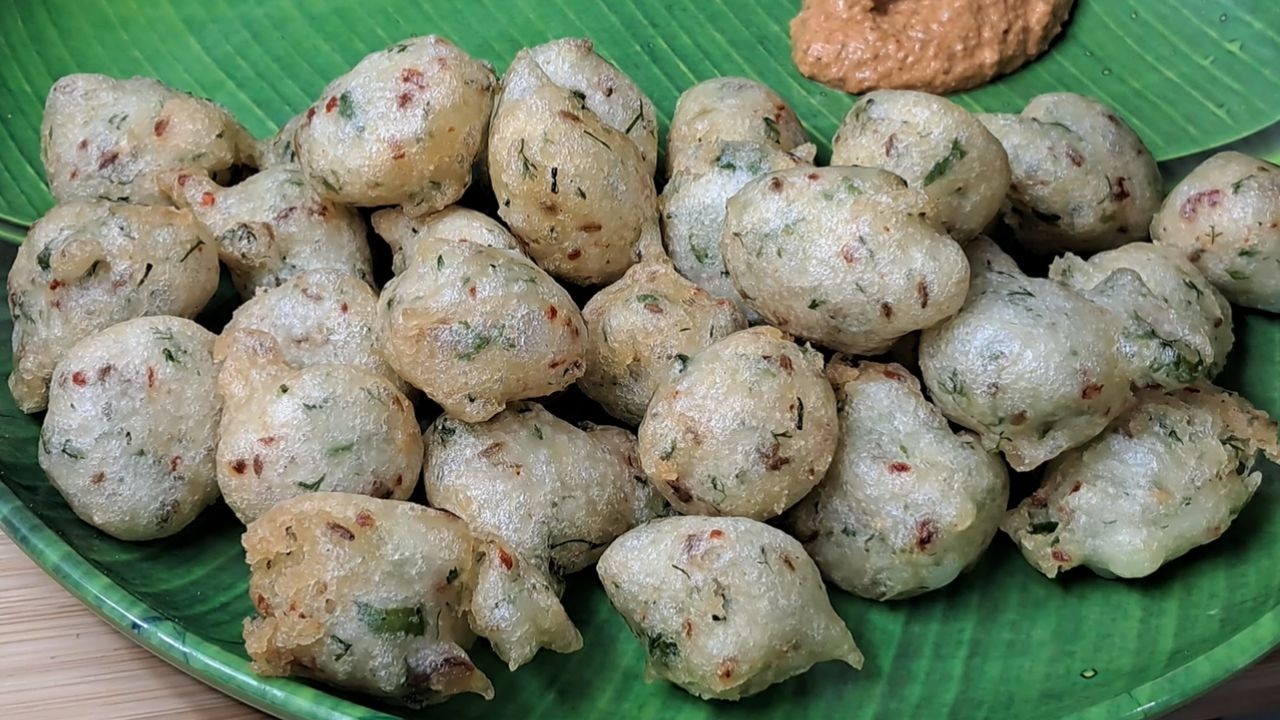 ಬಿಸಿ ಬಿಸಿ ಎಂಥ ರುಚಿ 😋 ಉತ್ತರ ಕರ್ನಾಟಕದ ಬ್ರೇಕ್ಫಾಸ್ಟ್ ಒಂದು ತುತ್ತು ಬಿಡದೆ ತಟ್ಟೆ ಪೂರ್ತಿ ಖಾಲಿ ಮಾಡುತ್ತಾರೆ