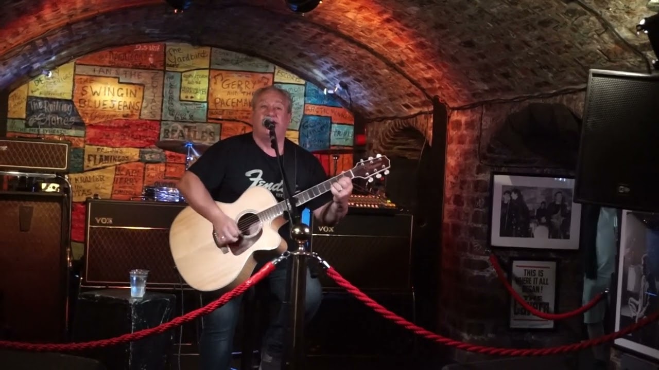 Gary Murphy sings Sweet Home Alabama at the Cavern Club Liverpool