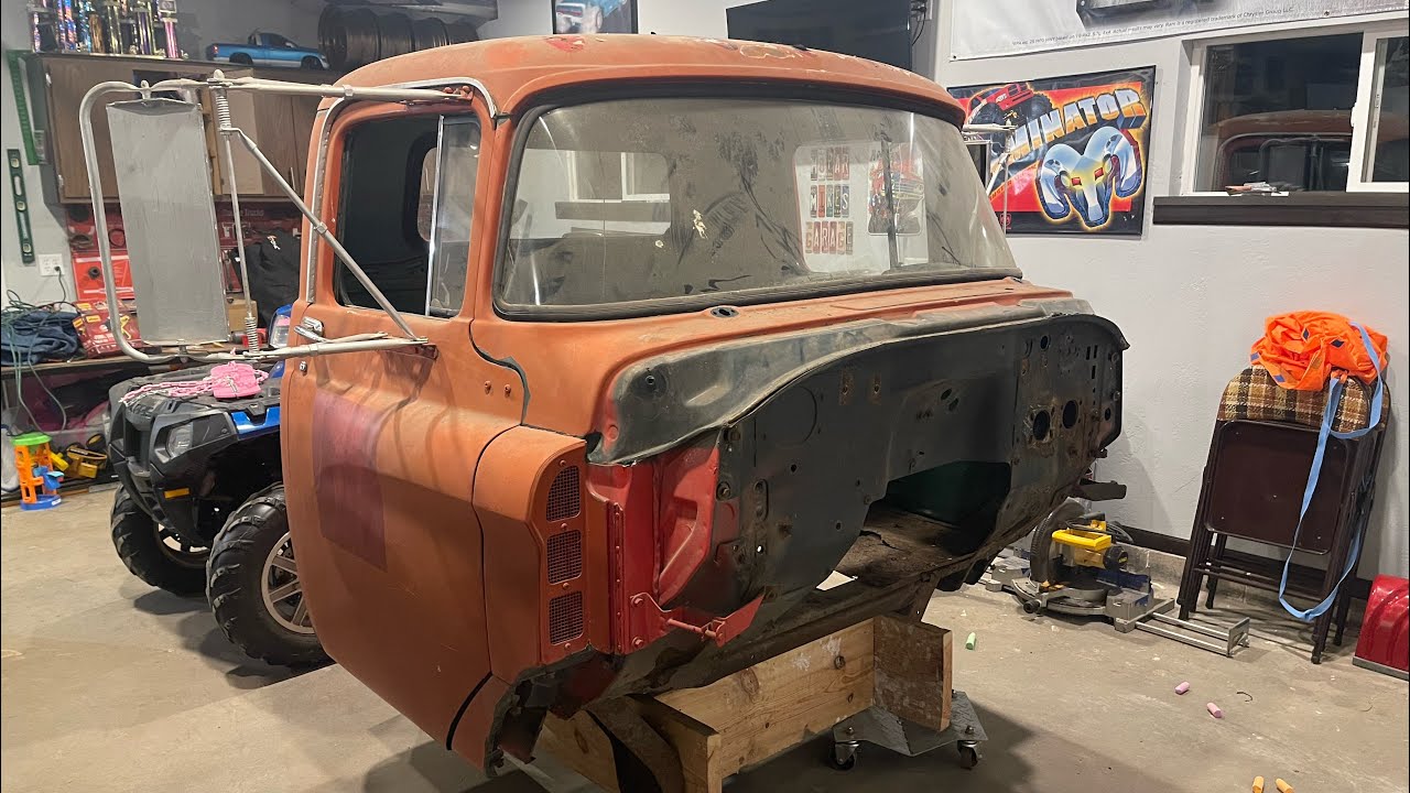 1968 Dodge C500 Load M Up EP 15: Disassembling the Dodge Cab 