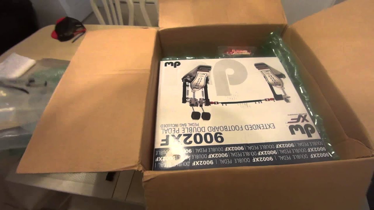 DW9002XF Double Bass Drum Pedal unboxing