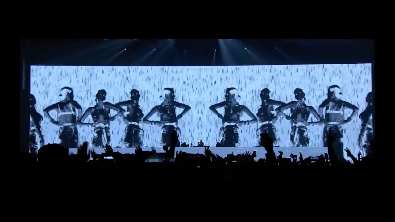 David Guetta & Usher vs. Avicii - Without You vs. Levels (Live from the Avicii Tribute Concert)