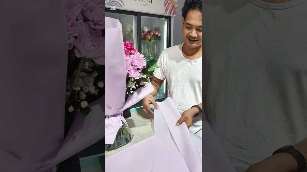 Making beautiful flower bouquet 💐💐🌹