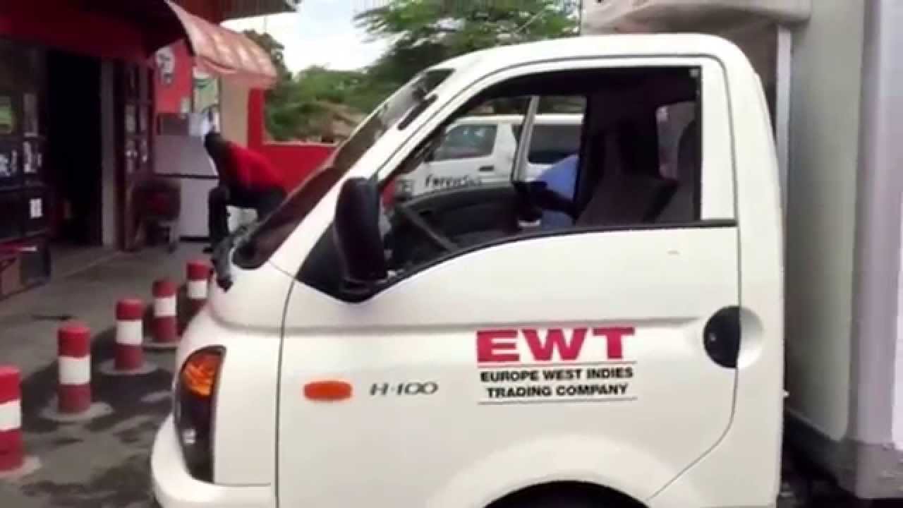 Ladronisia truk di EWT.