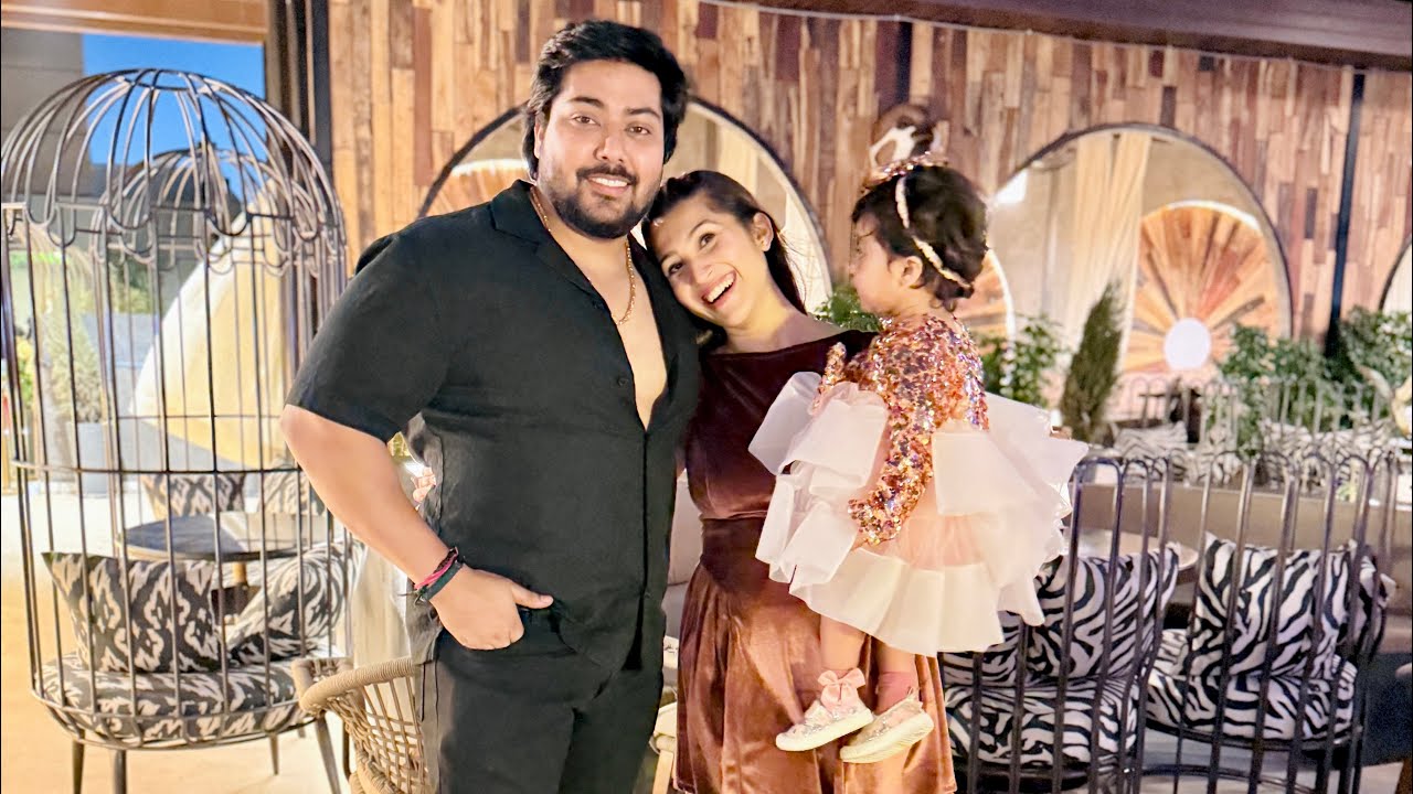 We are back after soooooo long 🙈🙈 Aaj kari humne Mrunu k liye shopping 🛍️ 