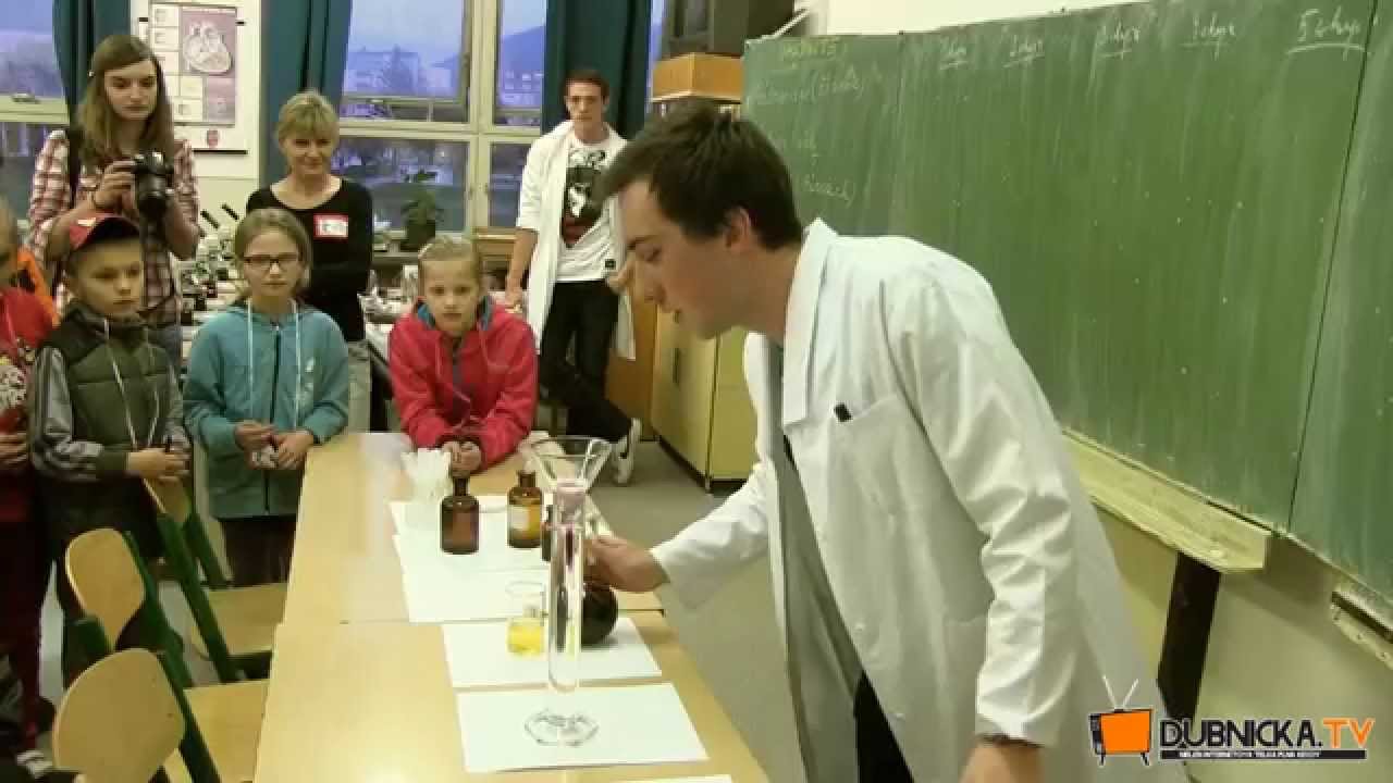Večer výskumníkov v laborátoriách Dubnického gymnázia