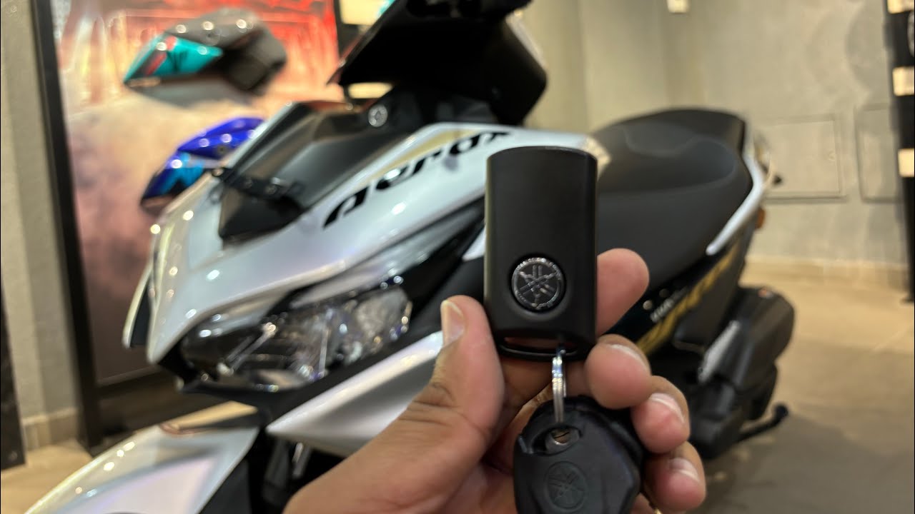 Yamaha Aerox 155 New Remote Key Model - On Road Price ? Boot space ?