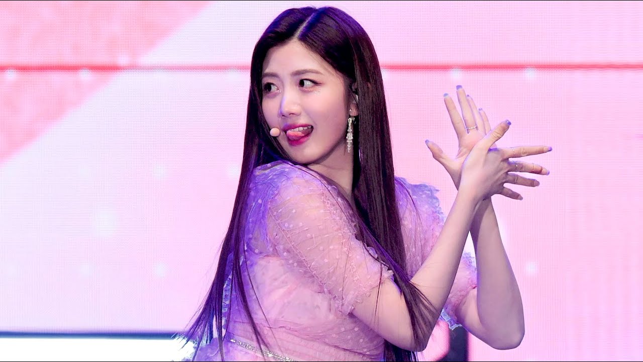 220418 유주 YUJU 체리블렛 Cherry Bullet '네가 참 좋아' 4K 60P 직캠 @4·19혁명 국민문화제 락(樂) 뮤직 페스티벌 by DaftTaengk