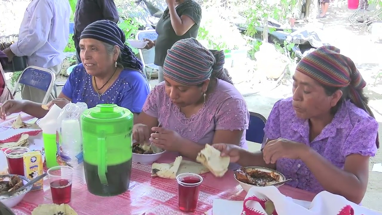 01PADRE ESTEBAN Fr. Stephen A. Siebert Foley En San Pablo Lachiriega.