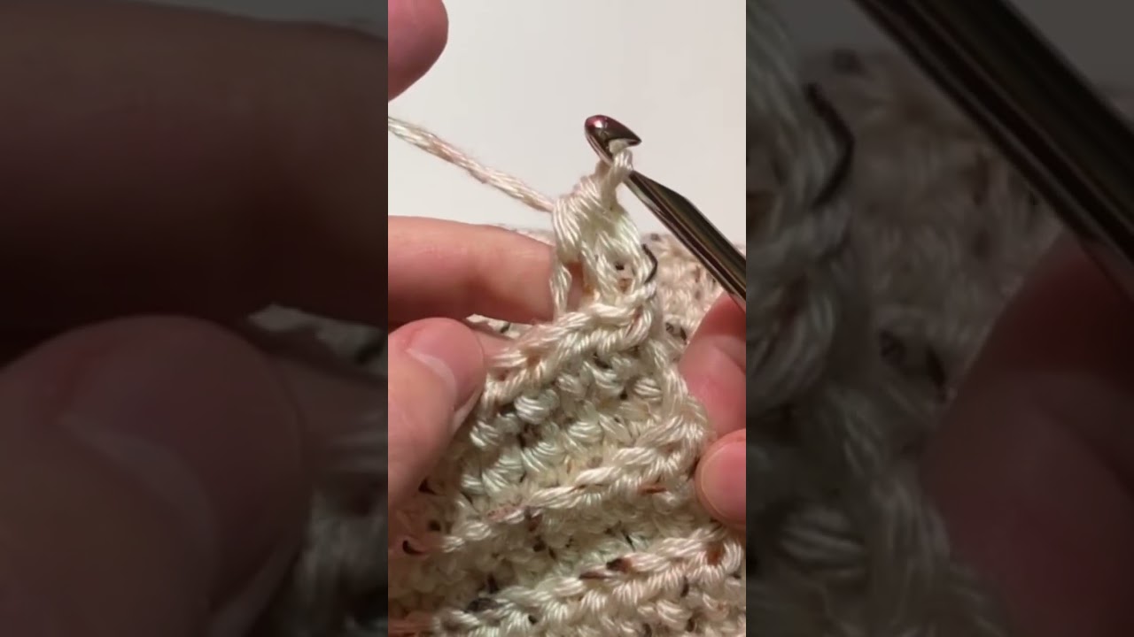 Quick and Easy Beginner Crochet Scarf Infinity Cowl pattern  #crochetpattern