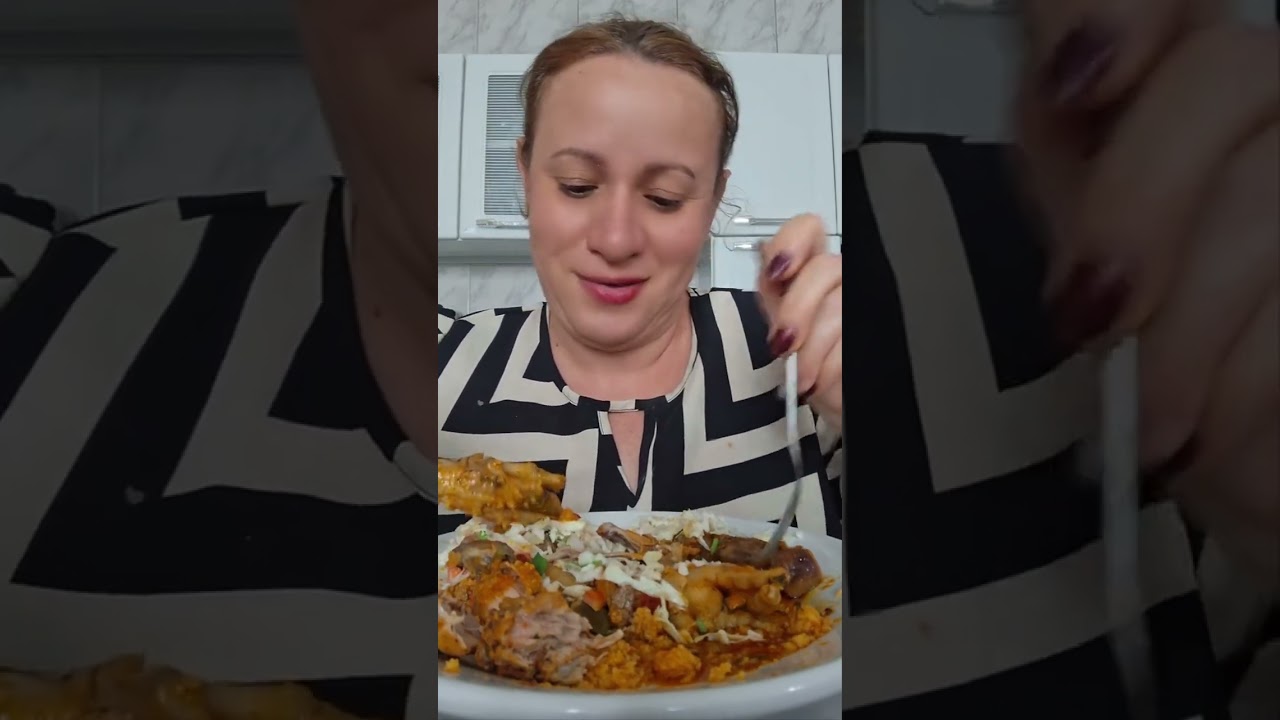 Cuscuz com pé de galinha