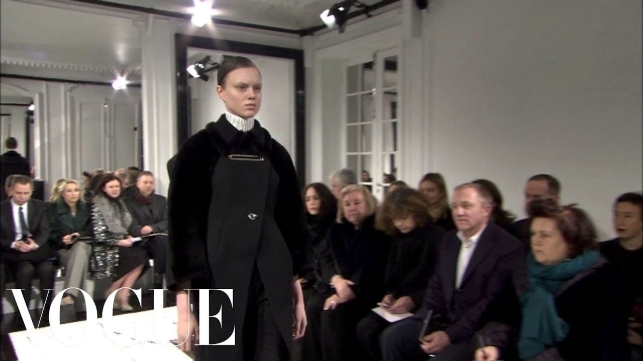 Fashion Show - Fall 2013 Ready-to-Wear: Balenciaga