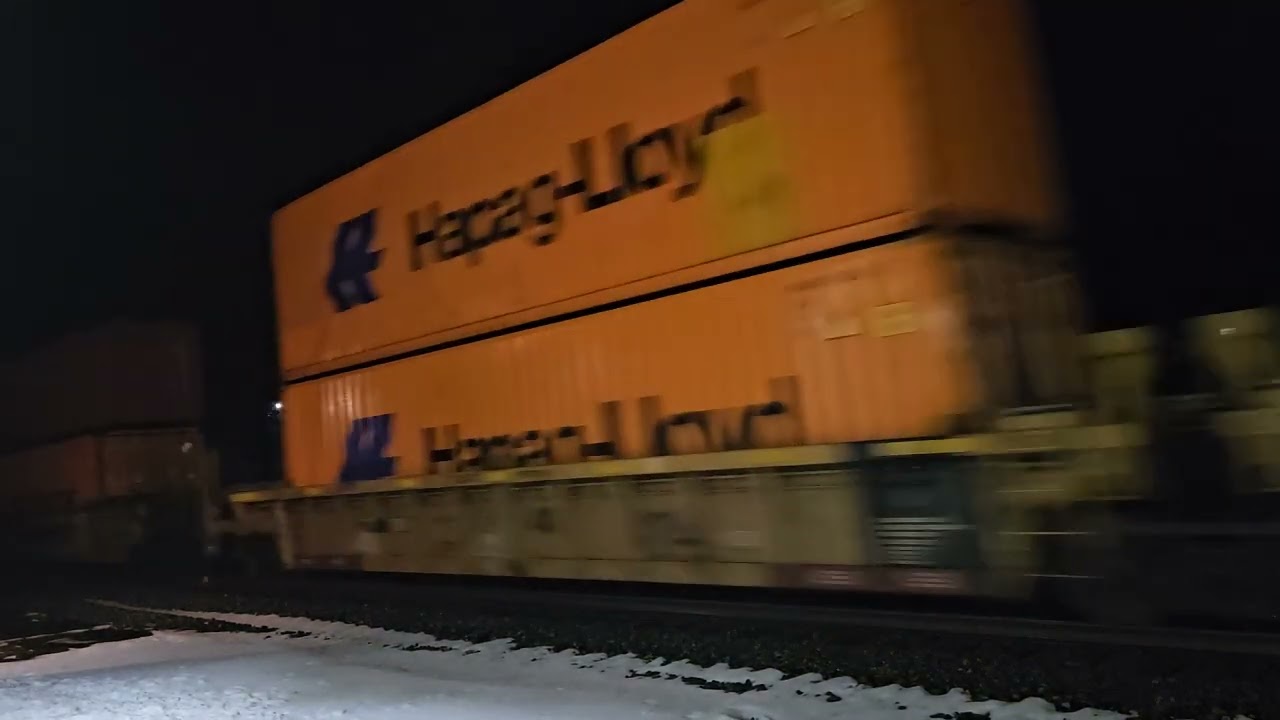 NS 8172 Leads on NS 274 Passing Through in Boyce VA