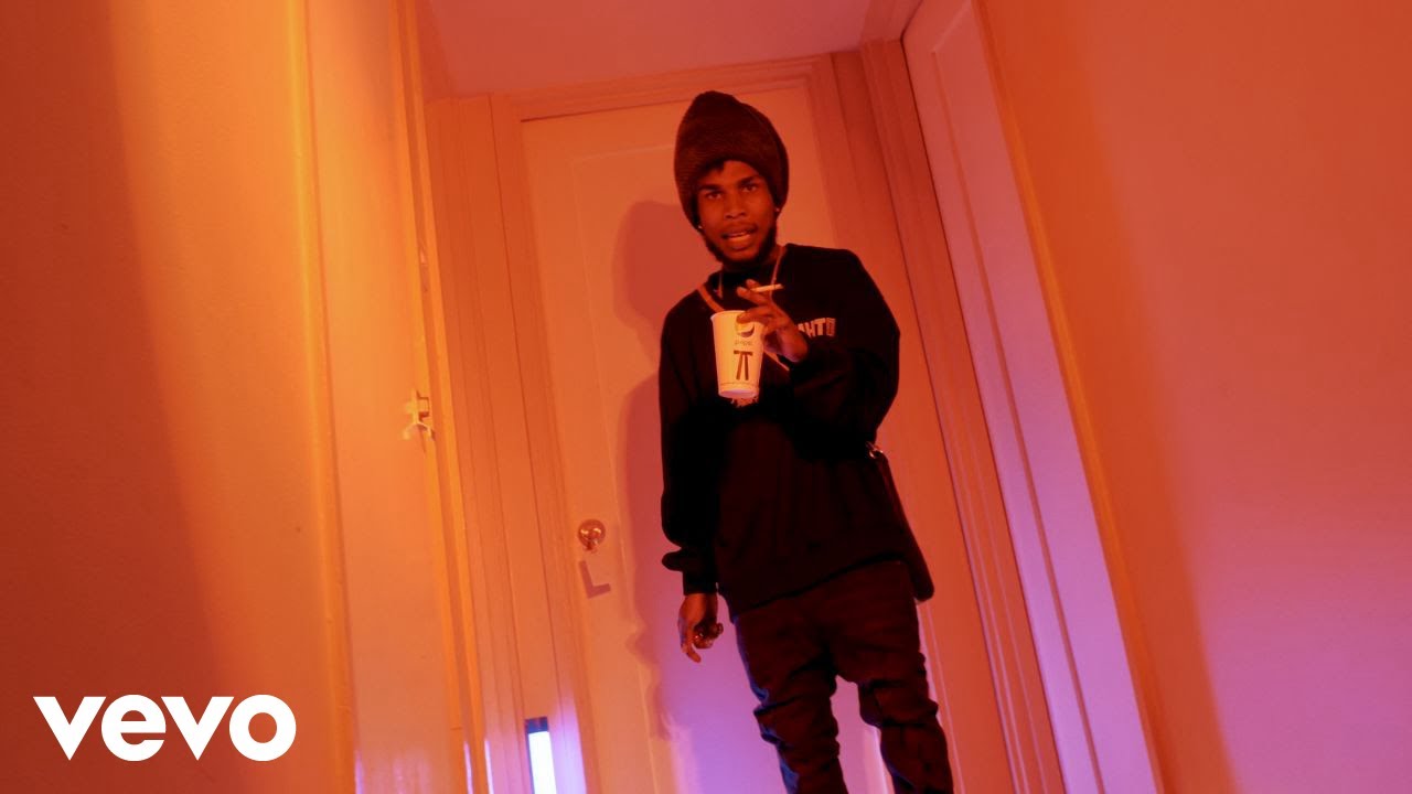 Komplain - Client (Official Music Video)