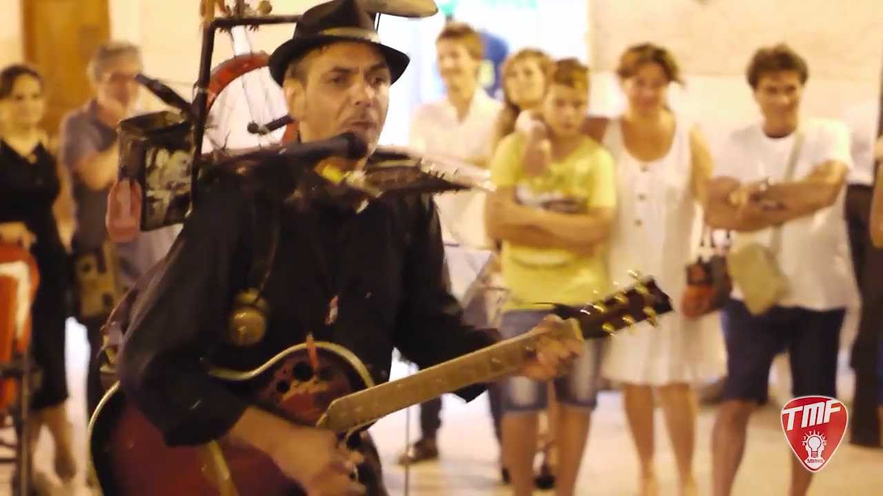 Onemanband - Tu vuo' fa' l'americano - TROIA MUSIC FEST 2013
