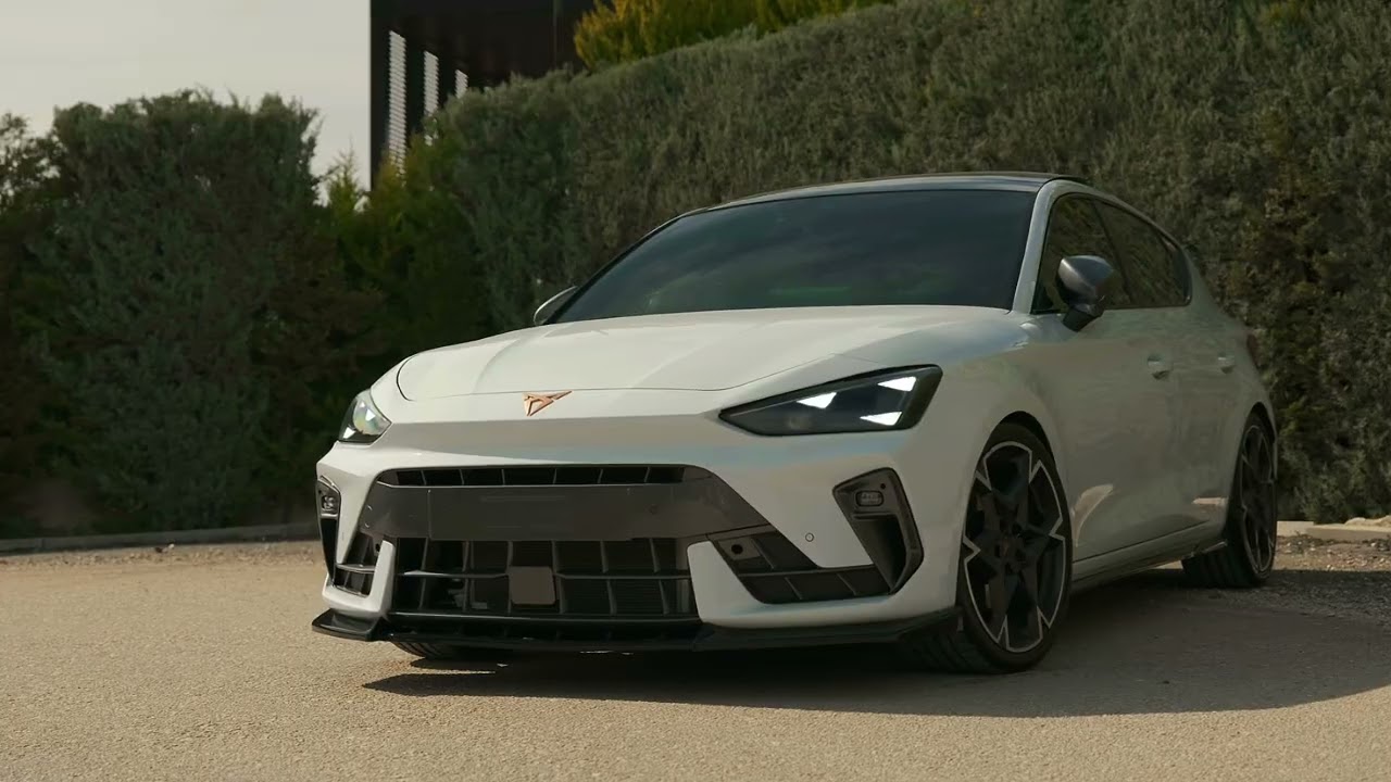 Body Kit compatible with CUPRA LEON designed and produced by ONEWAY