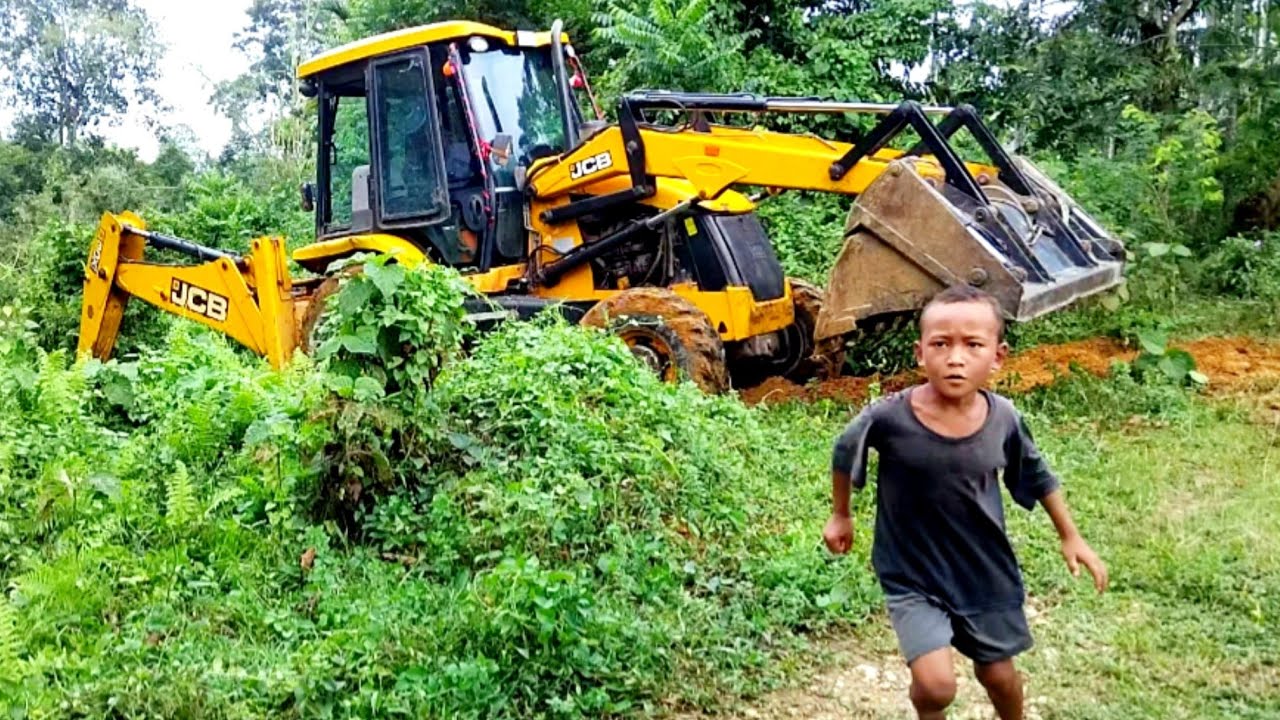 Jcb 3dx super 4x4 Working In Mountain Ariya Mein Pond (Talab) Ke Khudai #jcbbaba #jcb #jcbwala 