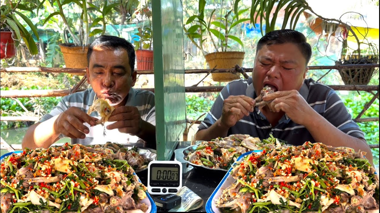 Trận Đấu Đỉnh cao Gay Cấn, 4 Ký Gỏi Gà Rau Nhút | ATĐQ